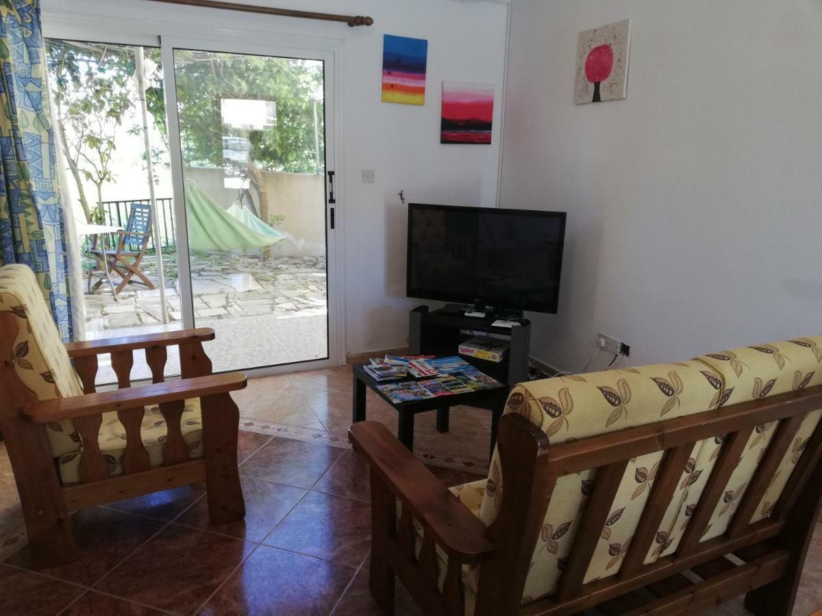 Apartamento Chriselina Gottage Paphos Exterior foto