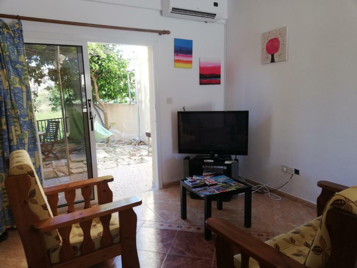 Apartamento Chriselina Gottage Paphos Exterior foto